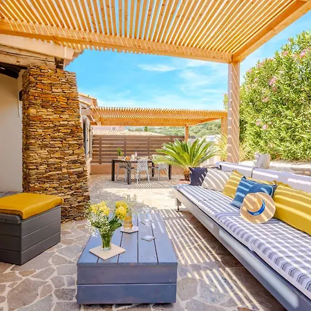 Holiday home Superbe 
