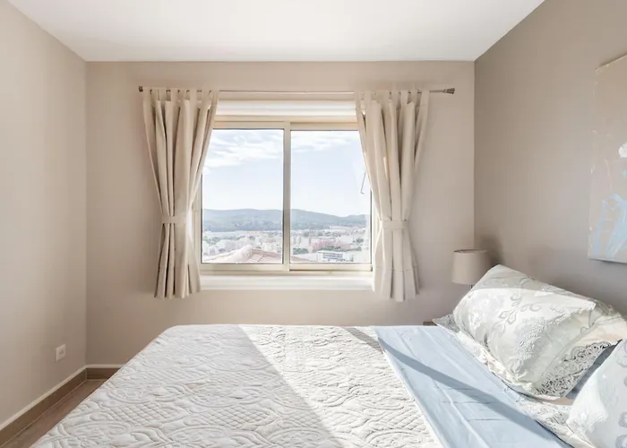 Superbe De Villa, Vue Panoramique, Piscine Le Lavandou